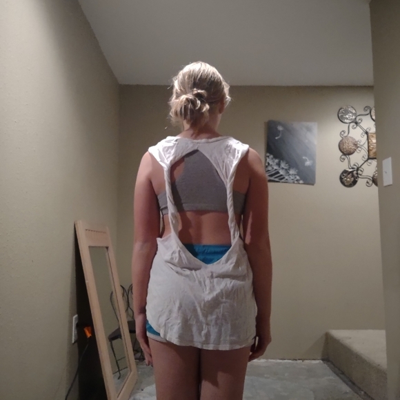 Tanktop - Picture 4 of 6